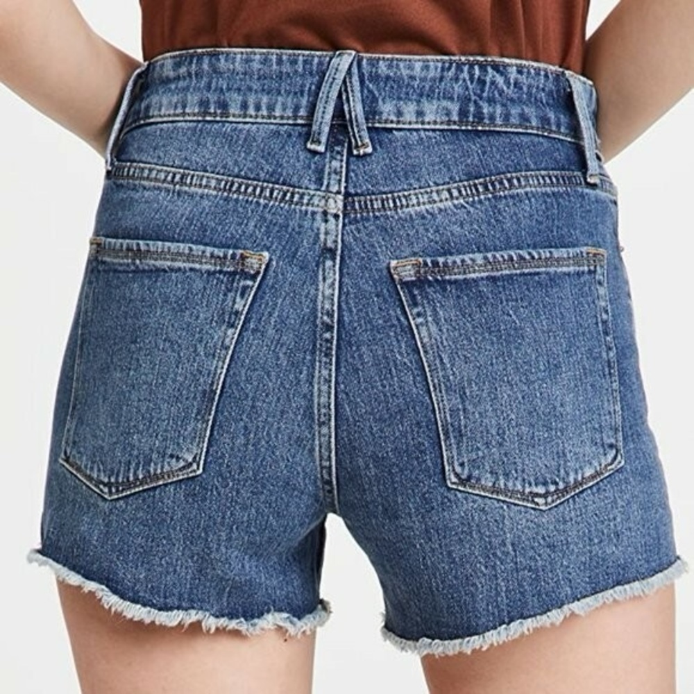 NWOT- Good American The Cut Off Fold Over Waist Jean Shorts- Size 32/14 - Picture 5 of 9